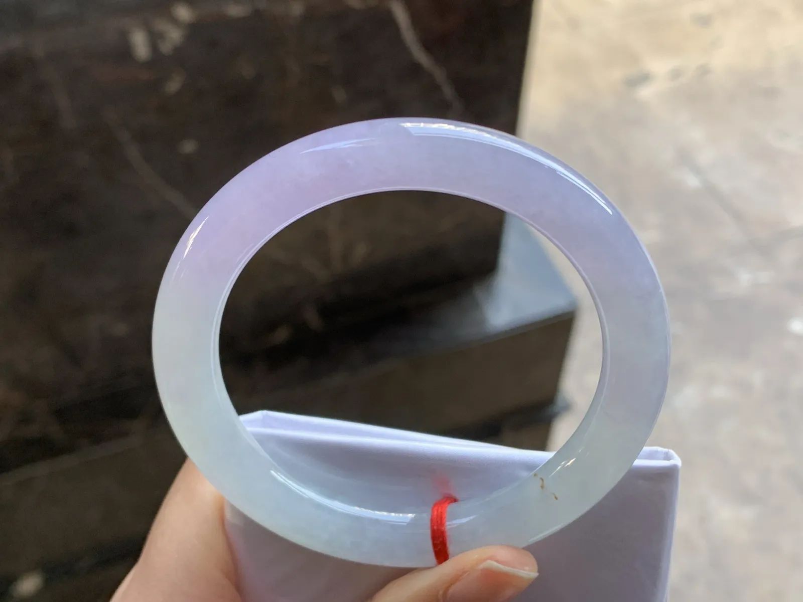 58-9.7

冰紫圆条手镯^_^冰透 水润