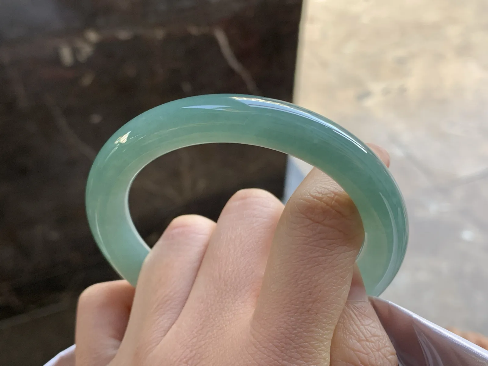 57-10

蓝水圆条手镯^_^鲜艳浓郁 起光