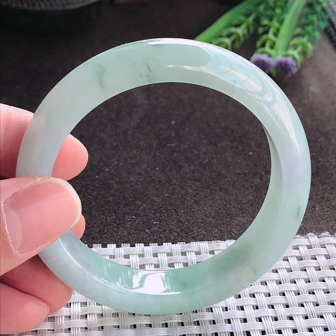 实拍A货翡翠55/13/8.5老坑冰润起胶飘花手镯宽边玉镯手环