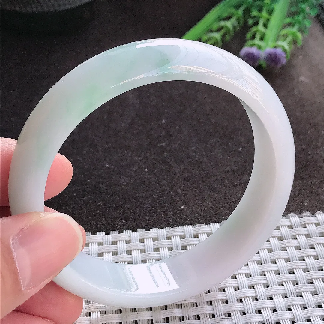 实拍A货翡翠58/15/7.6老坑冰润飘花轮胎手镯宽边玉镯手环