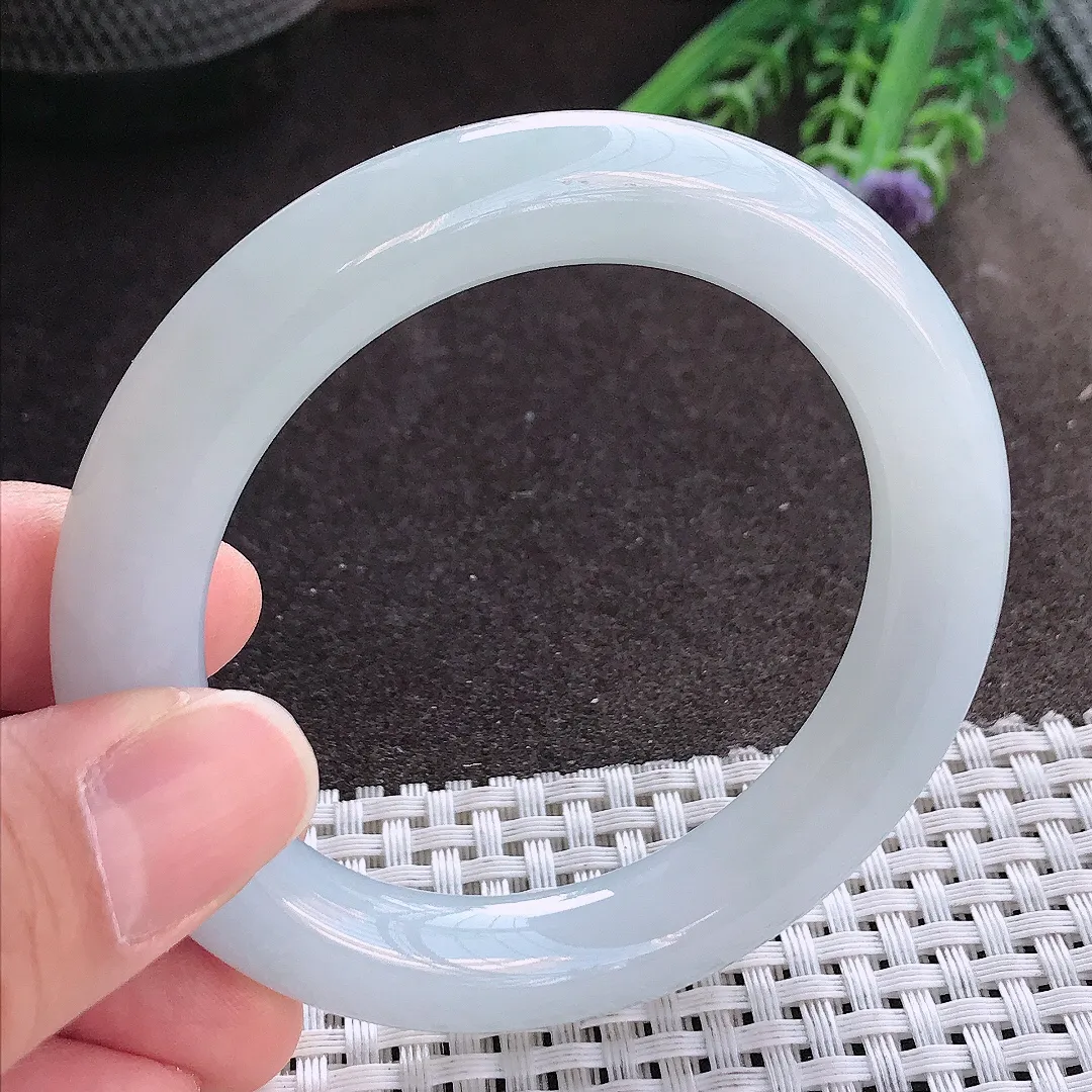 实拍A货翡翠53.5/10.7/10.5老坑冰润起胶冰润圆条手镯翡翠玉镯手环