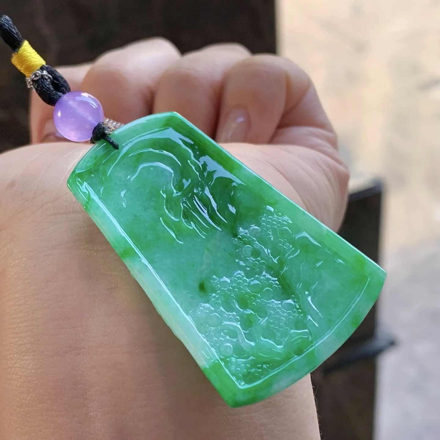 辣绿山水牌
颜色漂亮 干净清爽
尺寸51.3