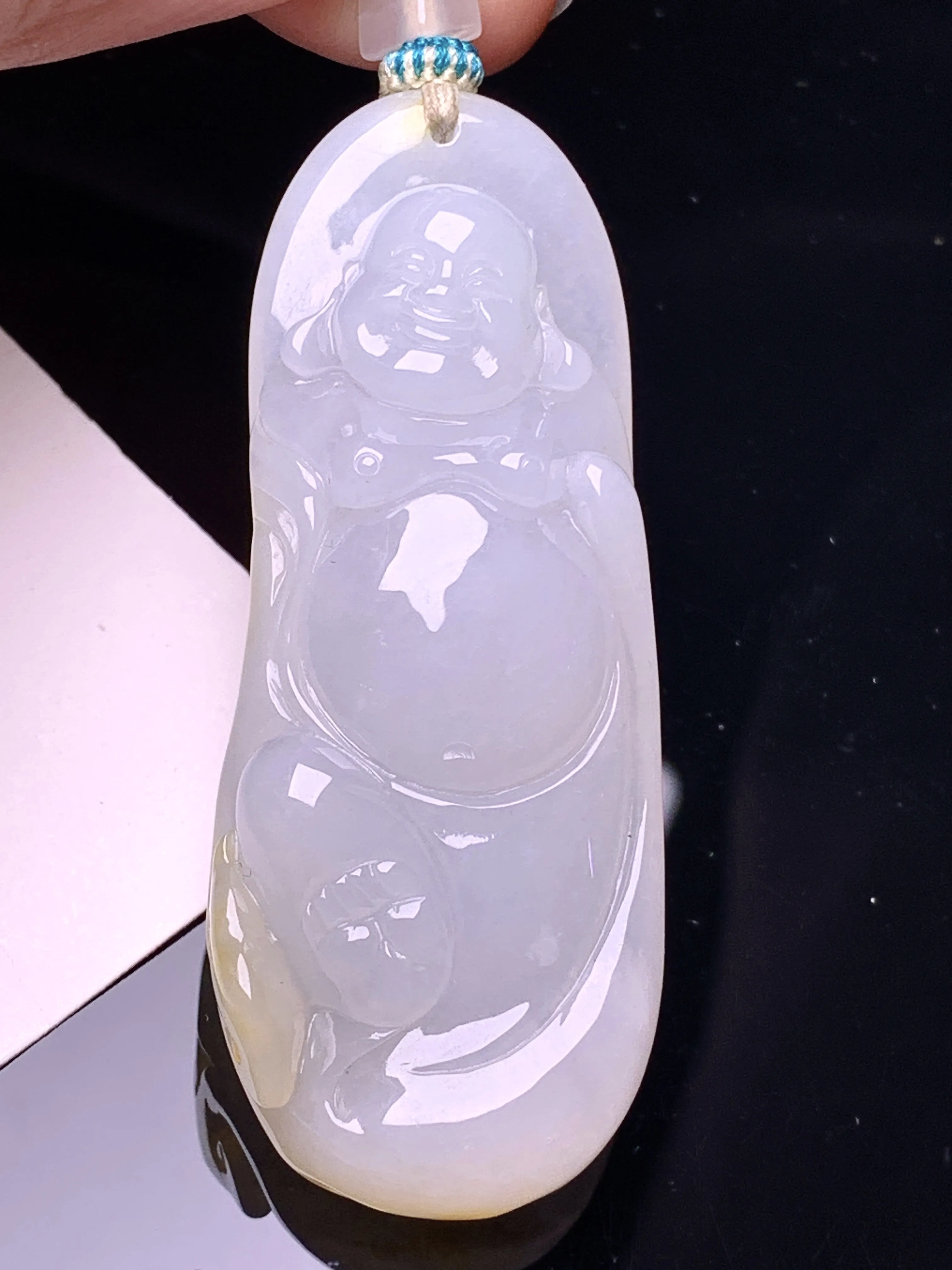 飘黄翡逍遥佛公吊坠 玉质细腻 色泽艳丽清新 整体尺寸57*23*9