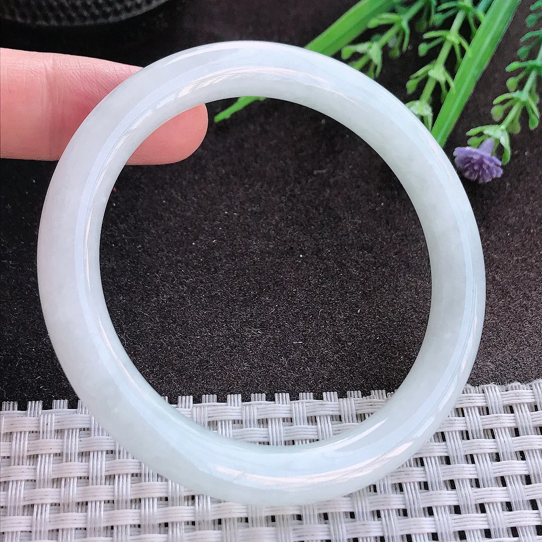 实拍A货翡翠57/8.3/9老坑秀气油润圆条手镯白月光玉镯手环