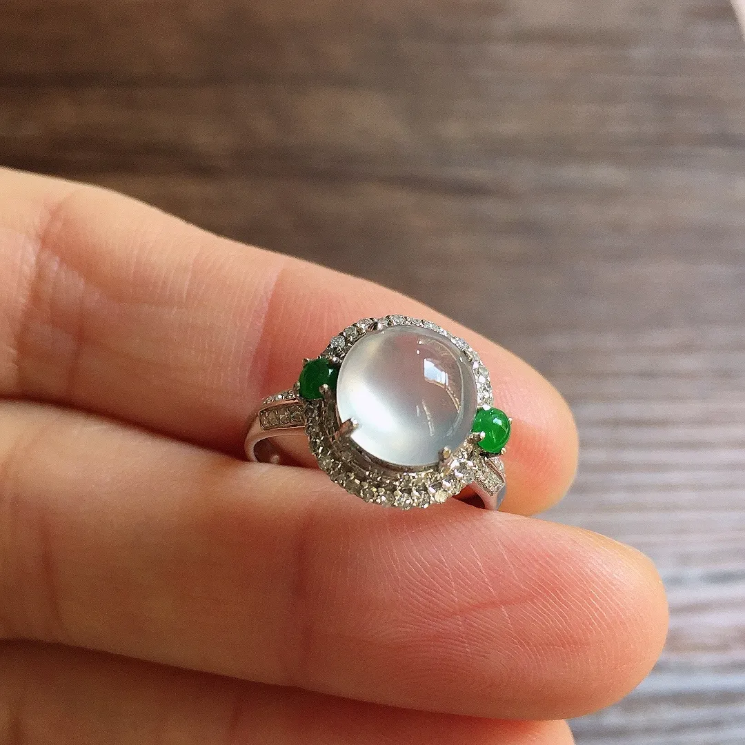 冰种蛋面戒指，18k金镶嵌，简约精致，冰润细腻，种水足，Hl 圈口13 尺寸8.4*8.2*4.3