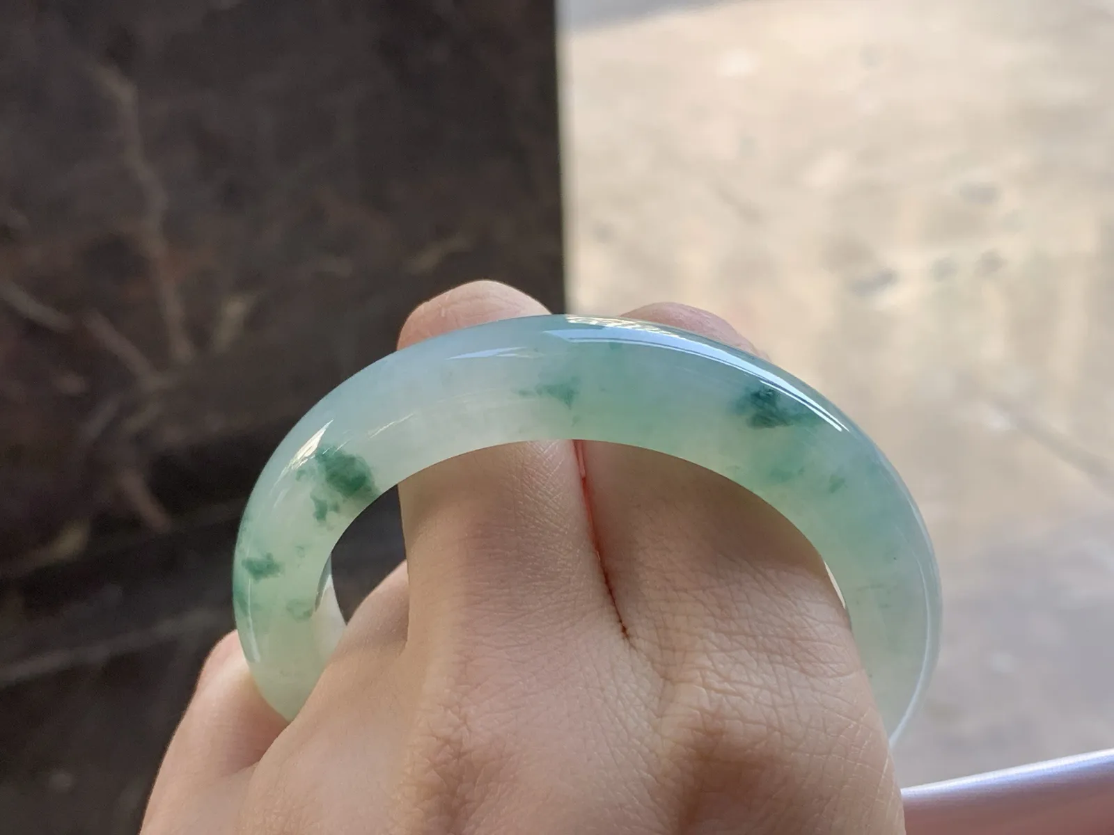 52-11.9-10.7

糯冰飘花手镯^_^
种好水润