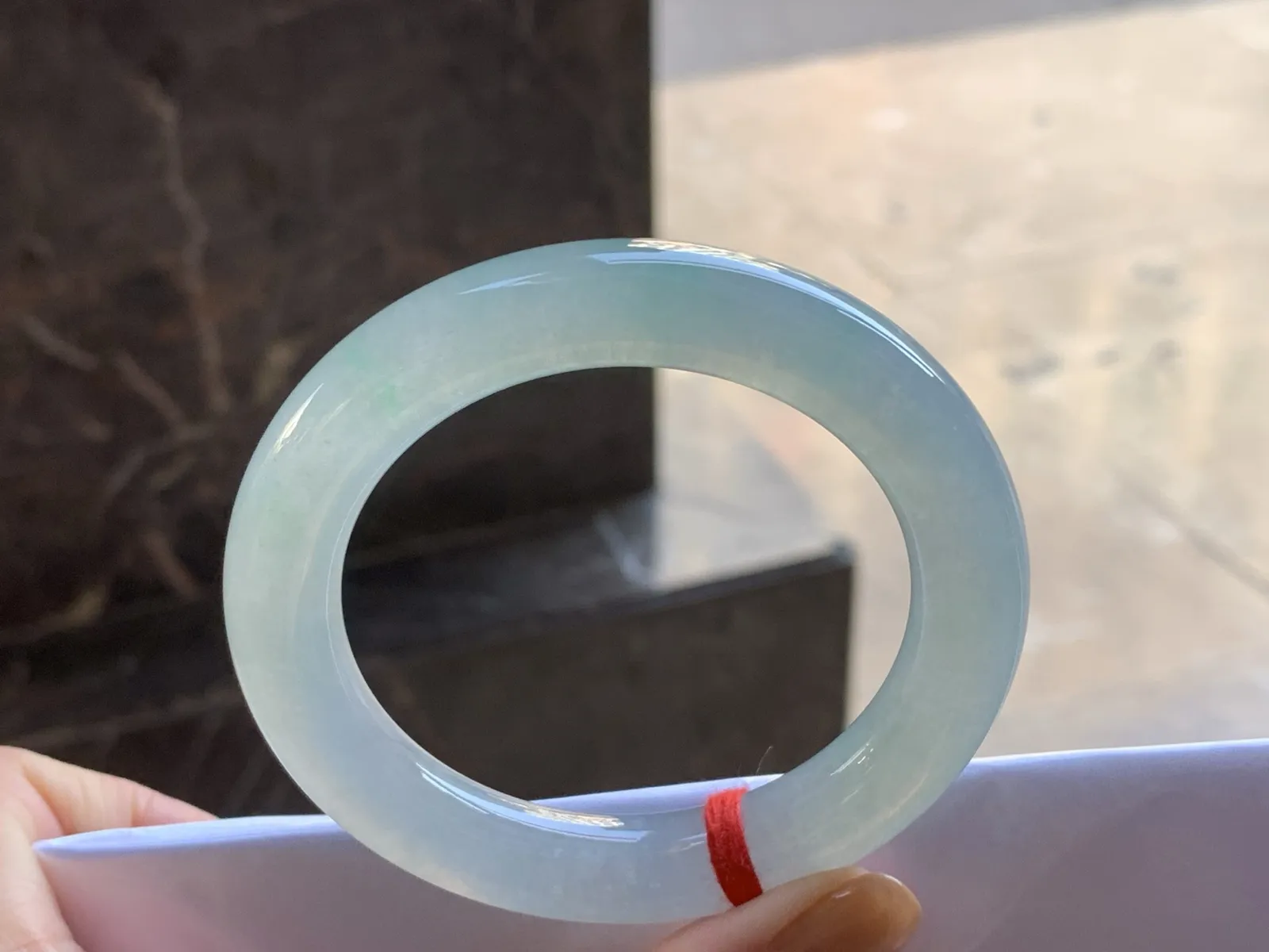 55-11

糯冰圆条手镯^_^
水润