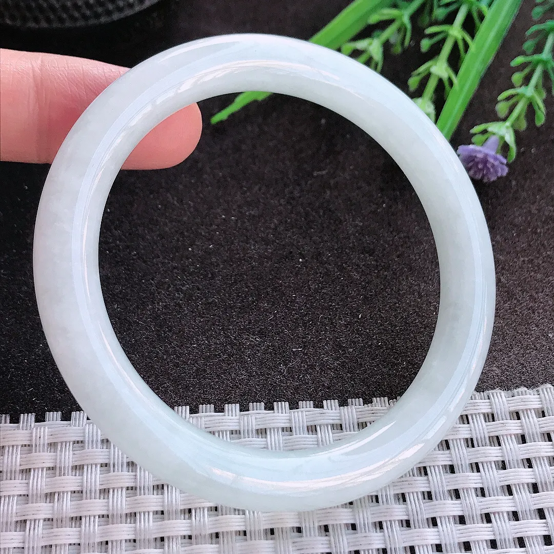 实拍A货翡翠57/8.3/9老坑秀气油润圆条手镯白月光玉镯手环