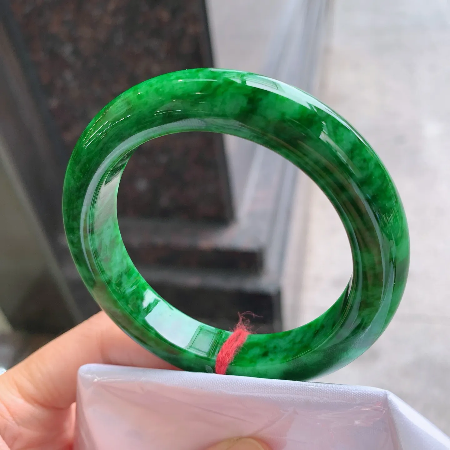 正圈满色花青绿 无瑕 尺寸：55.2/11.2/10 色辣