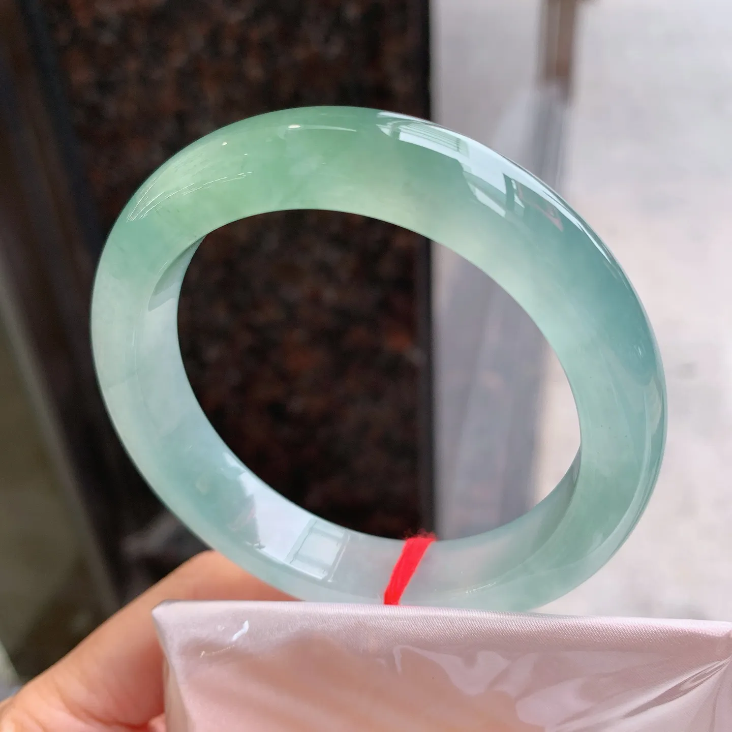 正圈冰黄翡 无瑕 尺寸：57/12.3/9  冰润