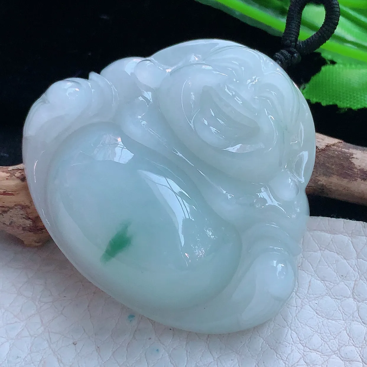 px实拍44.6*49.6*12.5缅甸翡翠精雕飘花饱满大佛公 弥勒佛玉挂件 毛衣坠