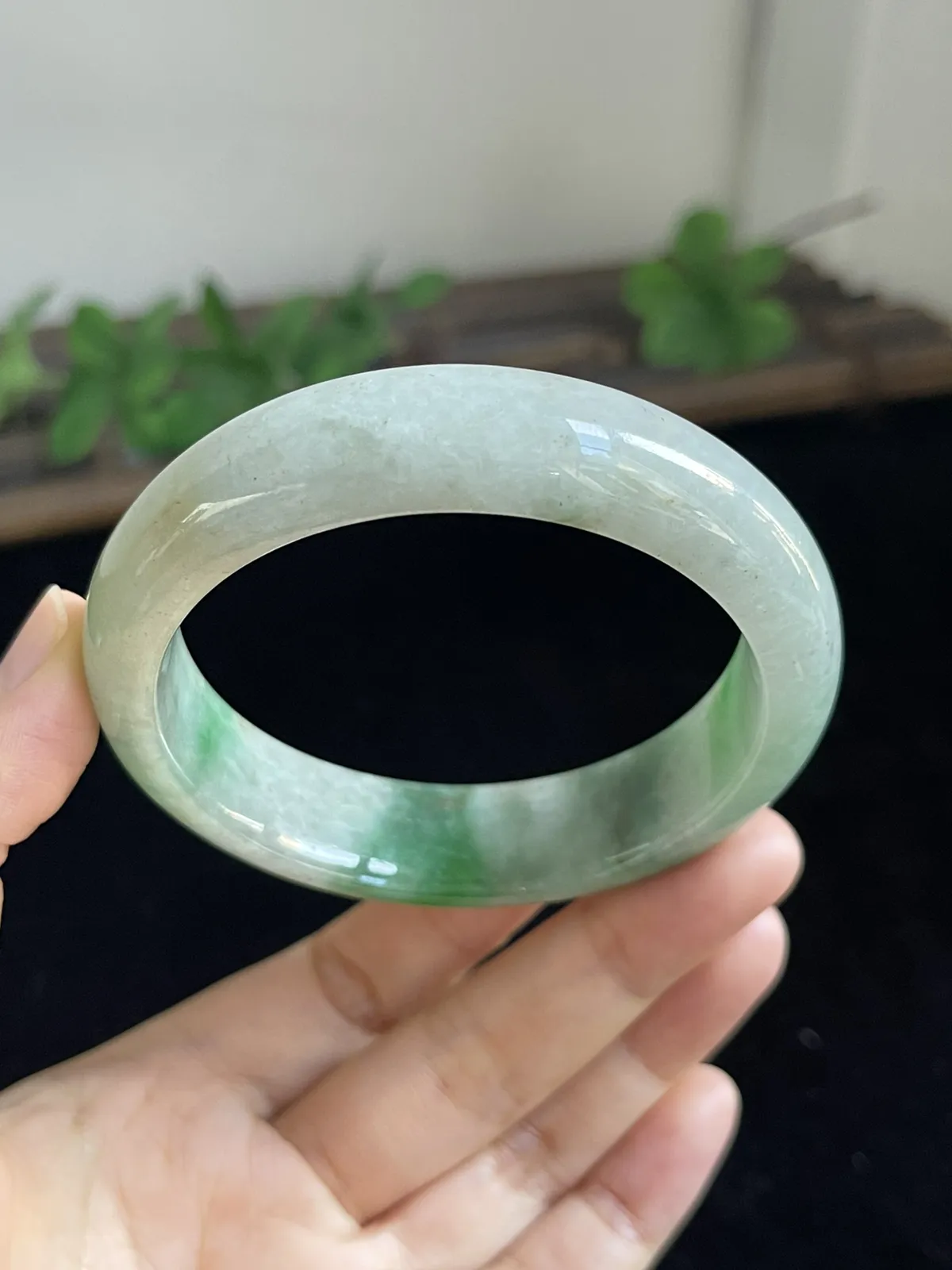 正圈57圈口，翡翠手镯