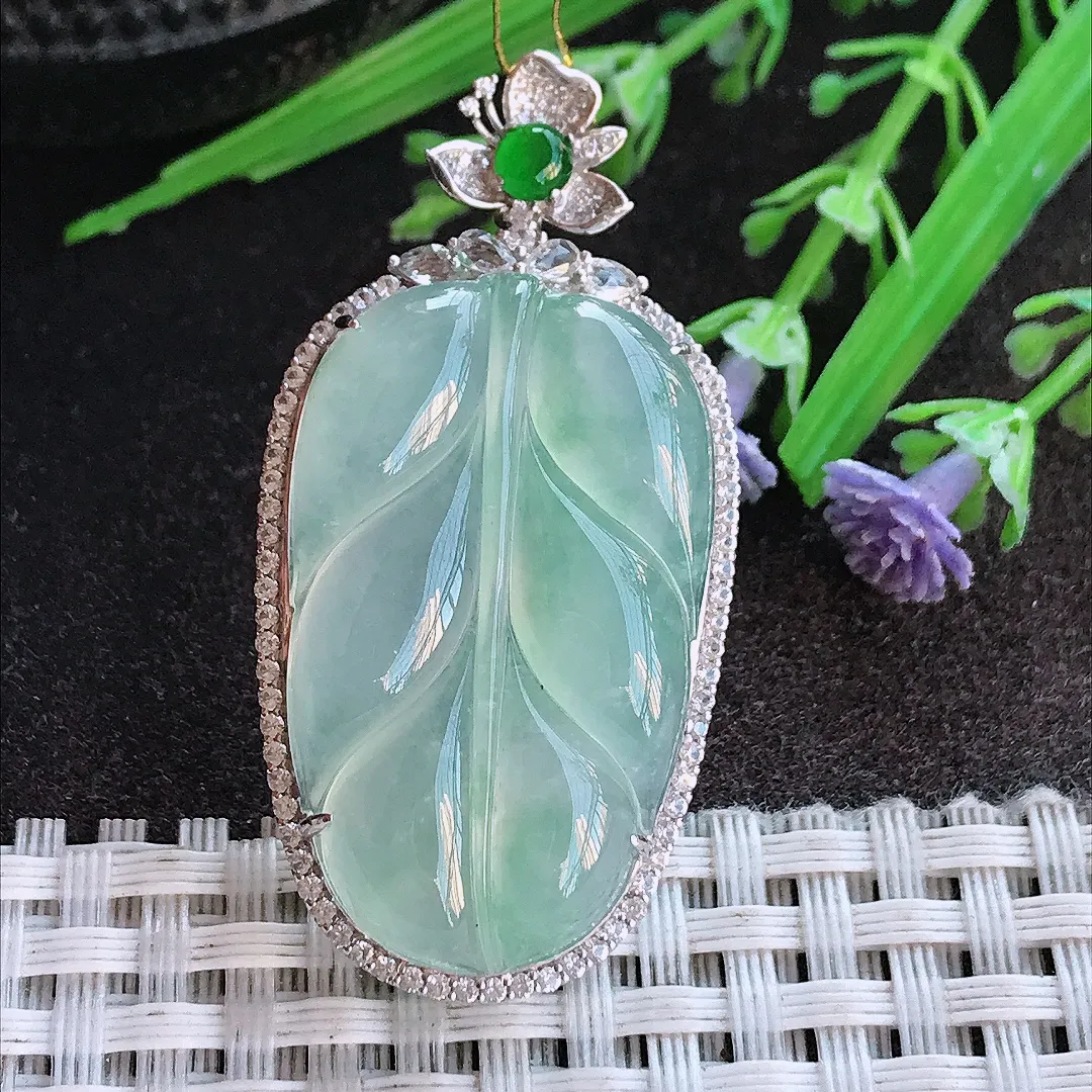 实拍A货翡翠47/24/9.3老坑18k金镶嵌冰种果冻胶冰晴叶子吊坠翡翠挂件