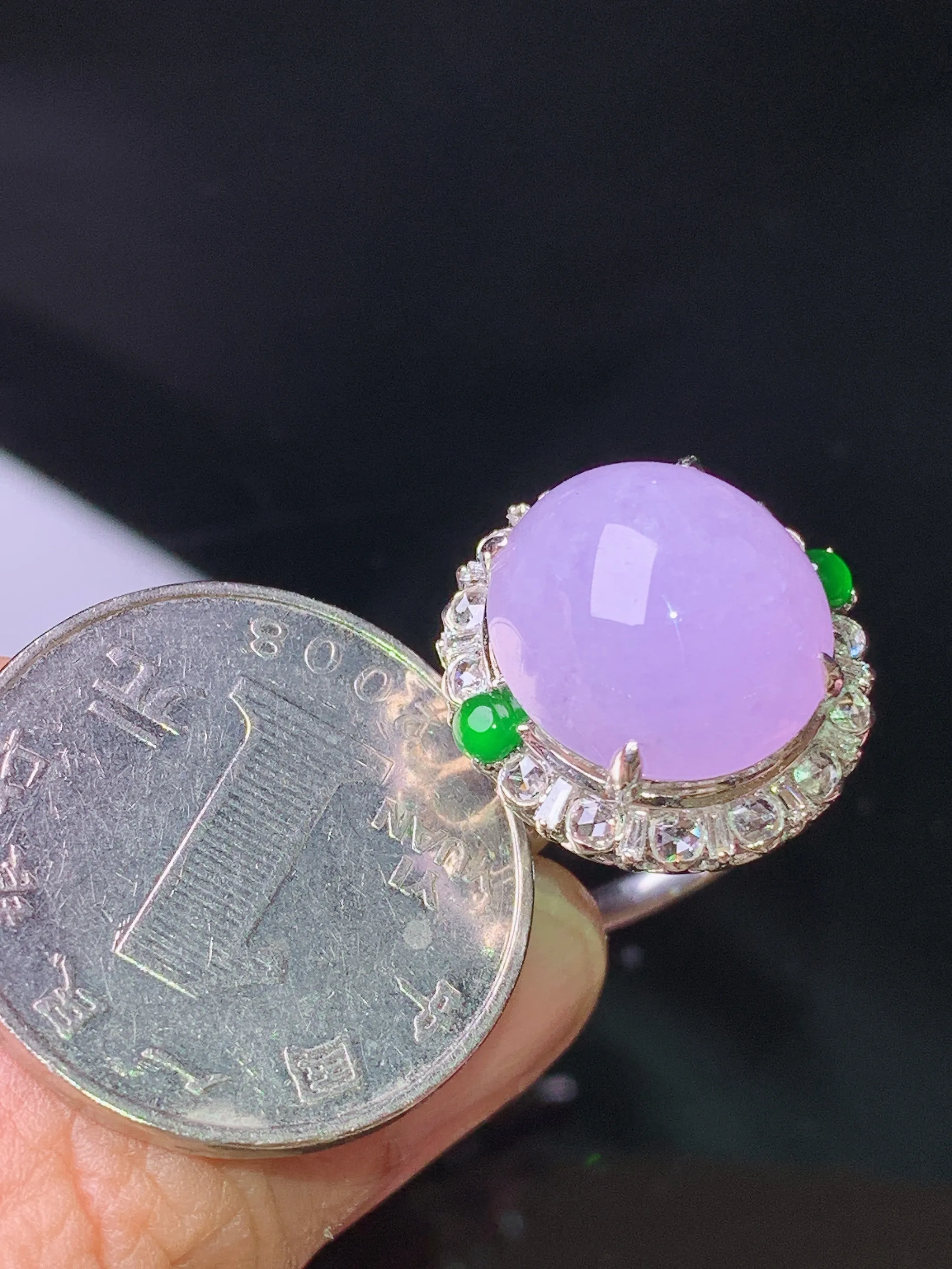 18k金钻镶嵌紫罗兰蛋面吊坠 玉质细腻 色泽艳丽清新 圈口14 整体尺寸19.3*18.5*14.8