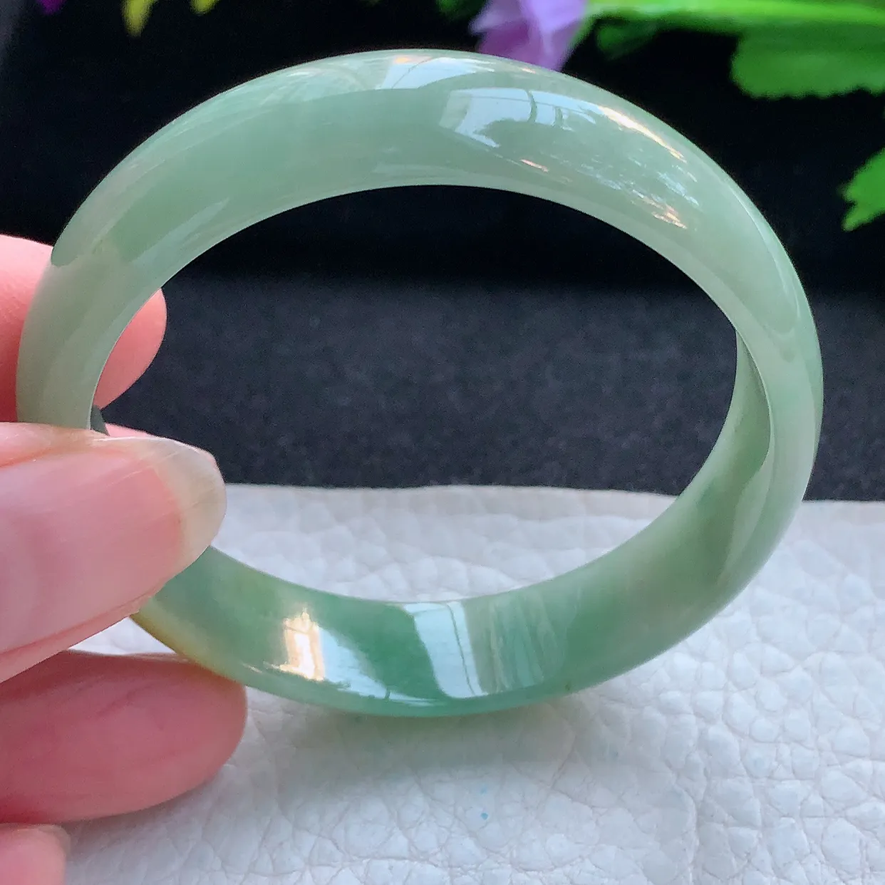 ee实拍56*49*12.3*8.2贵妃镯 天然缅甸翡翠玉手镯双彩蛋形宽边玉手环