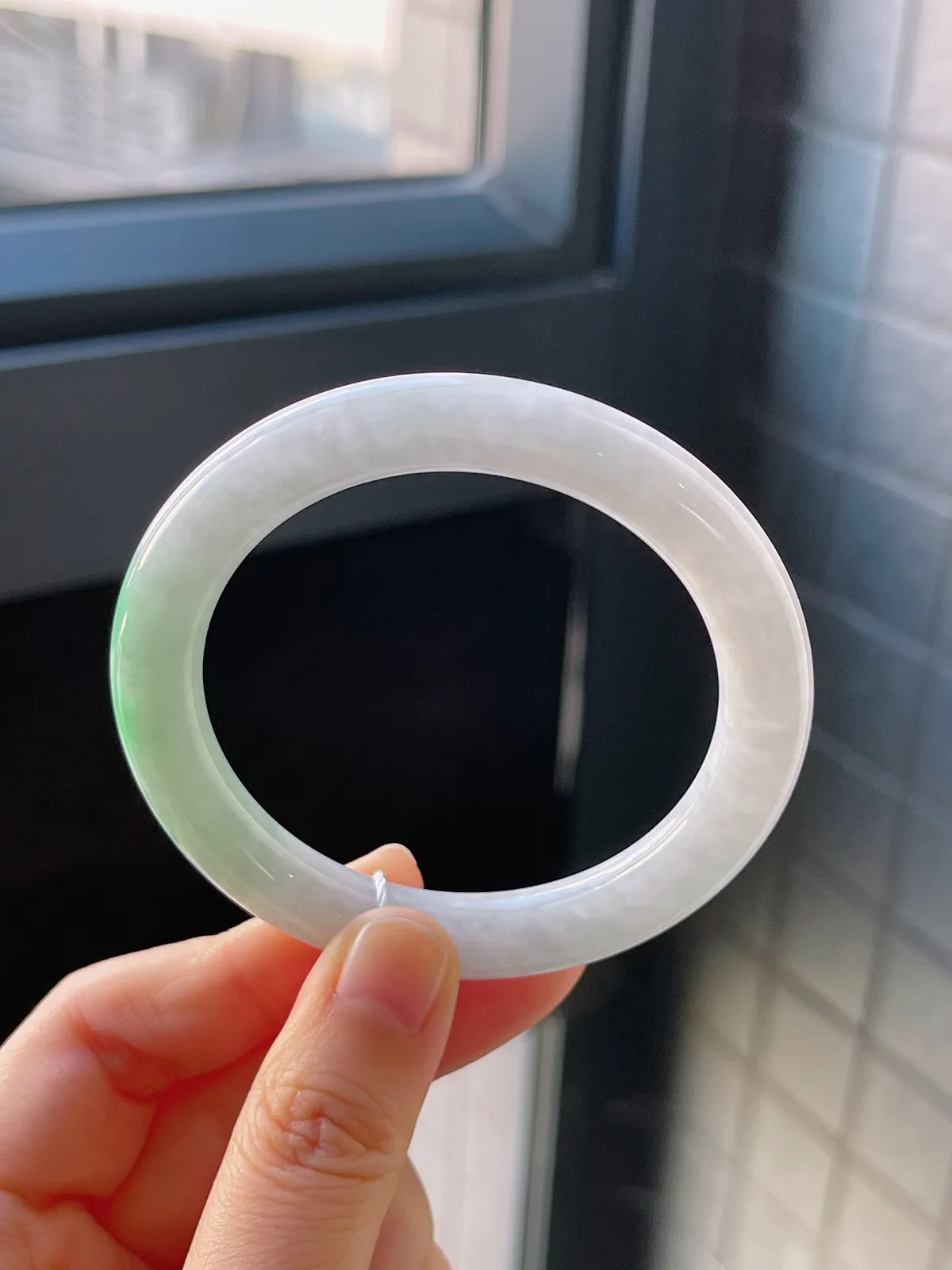 圆镯53圈口，翡翠糯化种飘花手镯