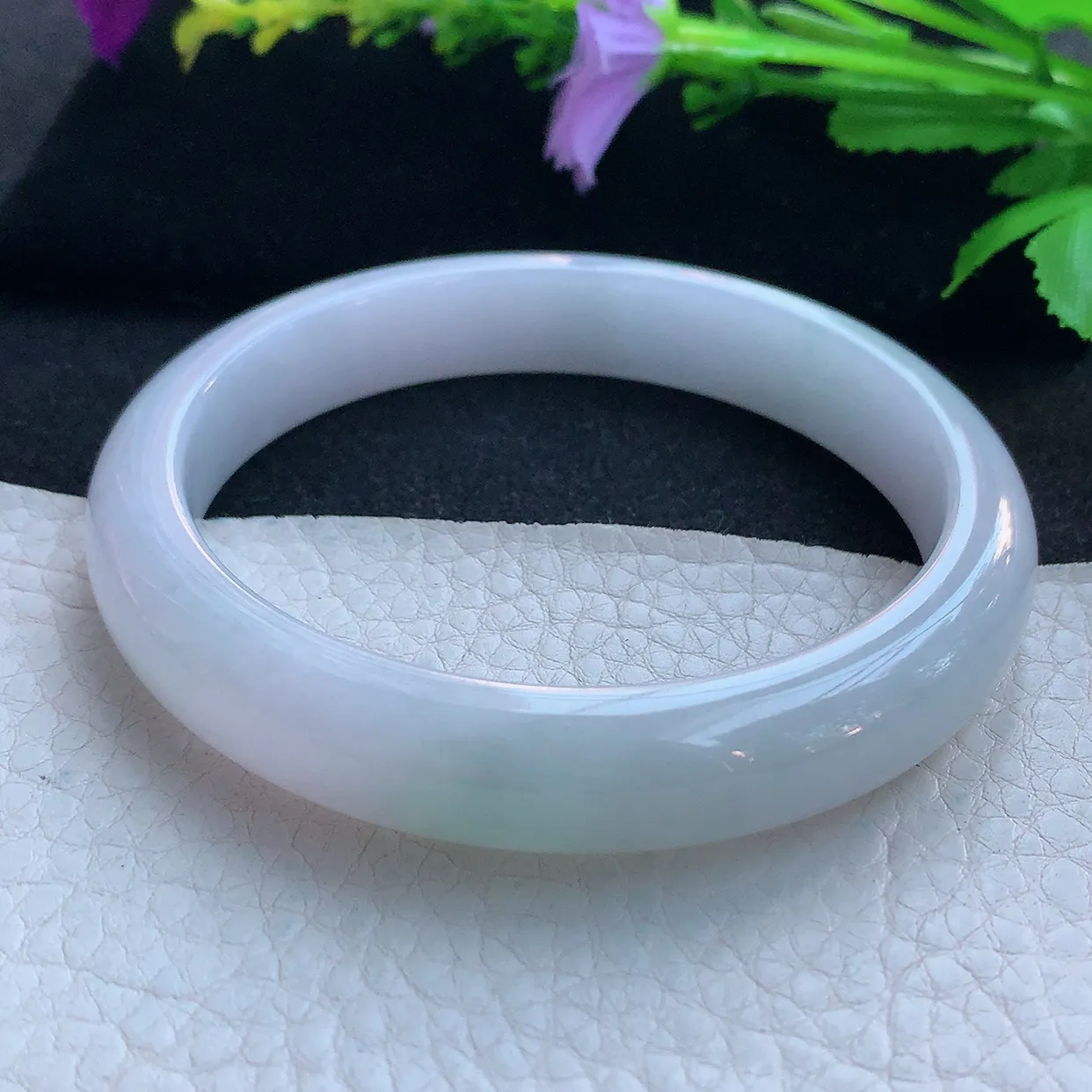 z大圈口61.5*12*8平安镯 天然缅甸翡翠玉手镯淡雅清新宽边玉手环