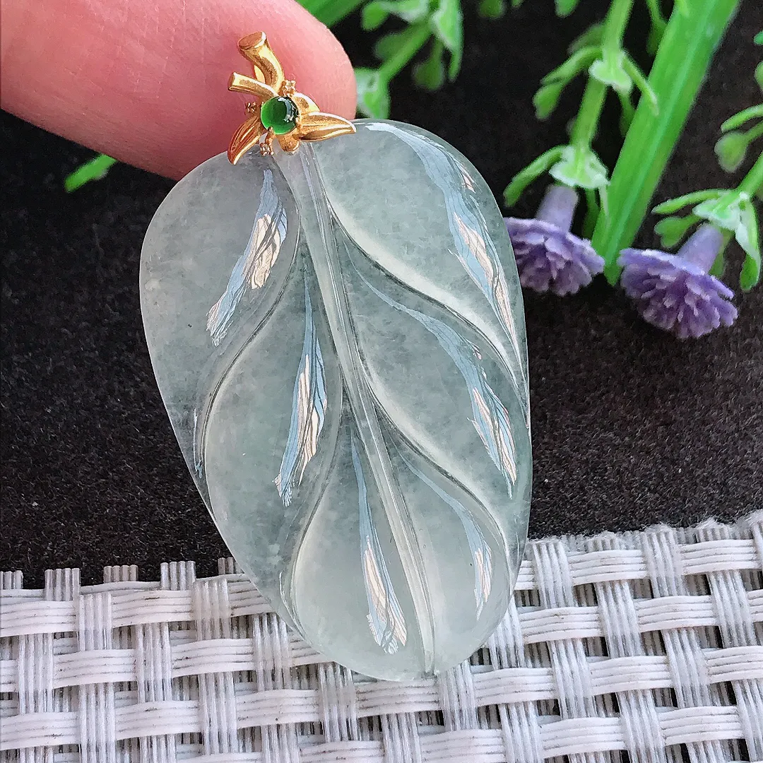 实拍A货翡翠39/26/4.2老坑18k金镶嵌冰种冰晴叶子吊坠翡翠挂件