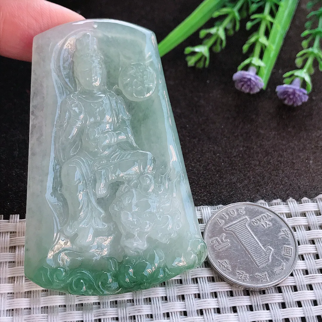 实拍A货翡翠70/45/5.6老坑秀气冰润飘花文殊菩萨吊坠翡翠挂件
