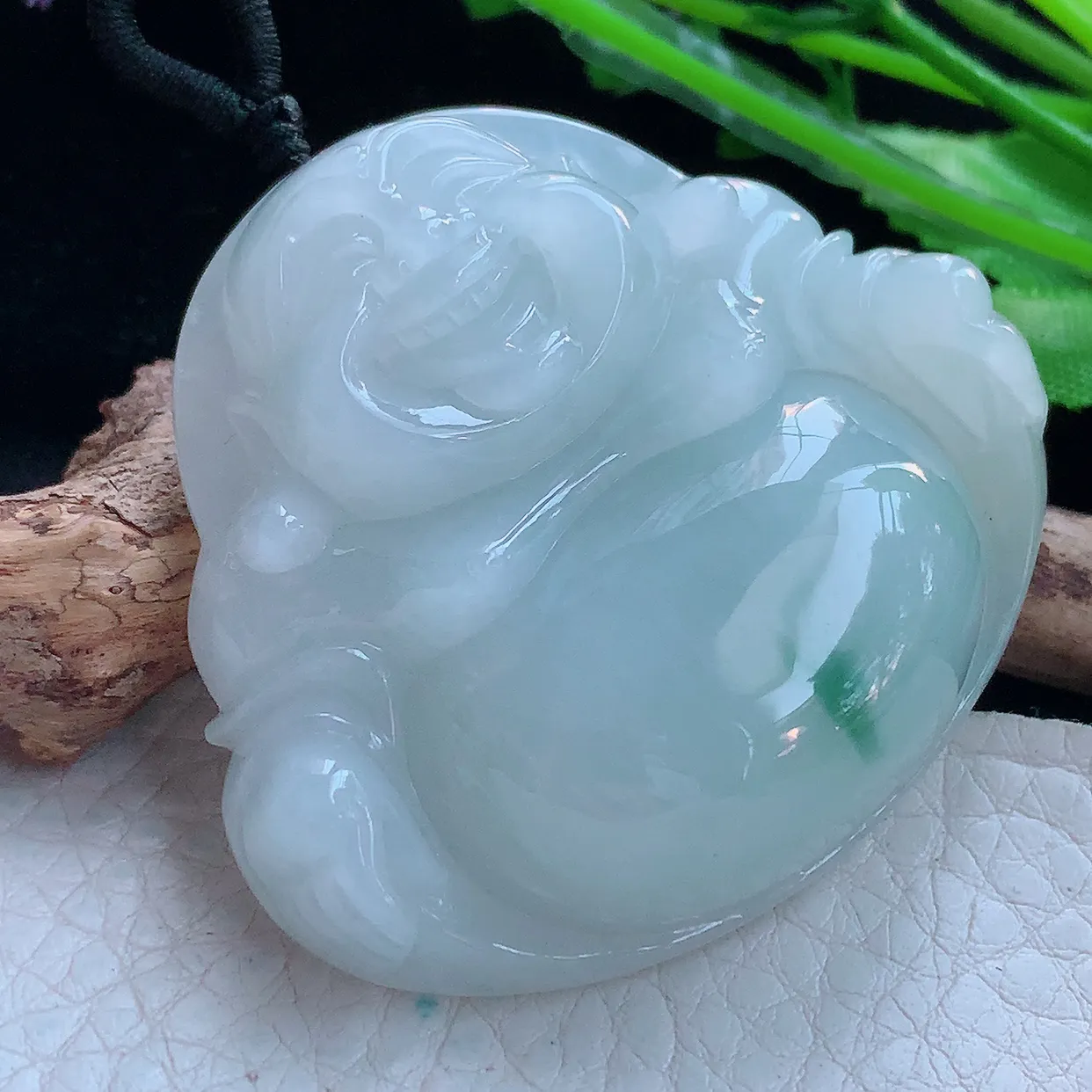 px实拍44.6*49.6*12.5缅甸翡翠精雕飘花饱满大佛公 弥勒佛玉挂件 毛衣坠