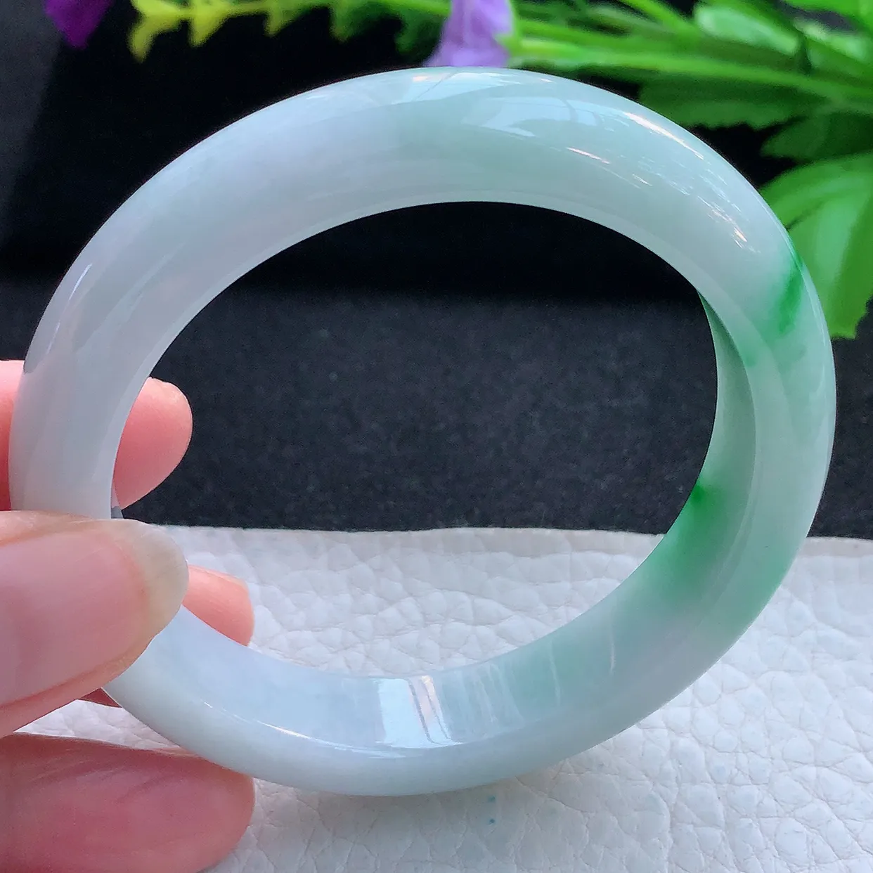 nr实拍57*13*8.6平安镯 天然缅甸翡翠玉手镯白底青宽边玉手环