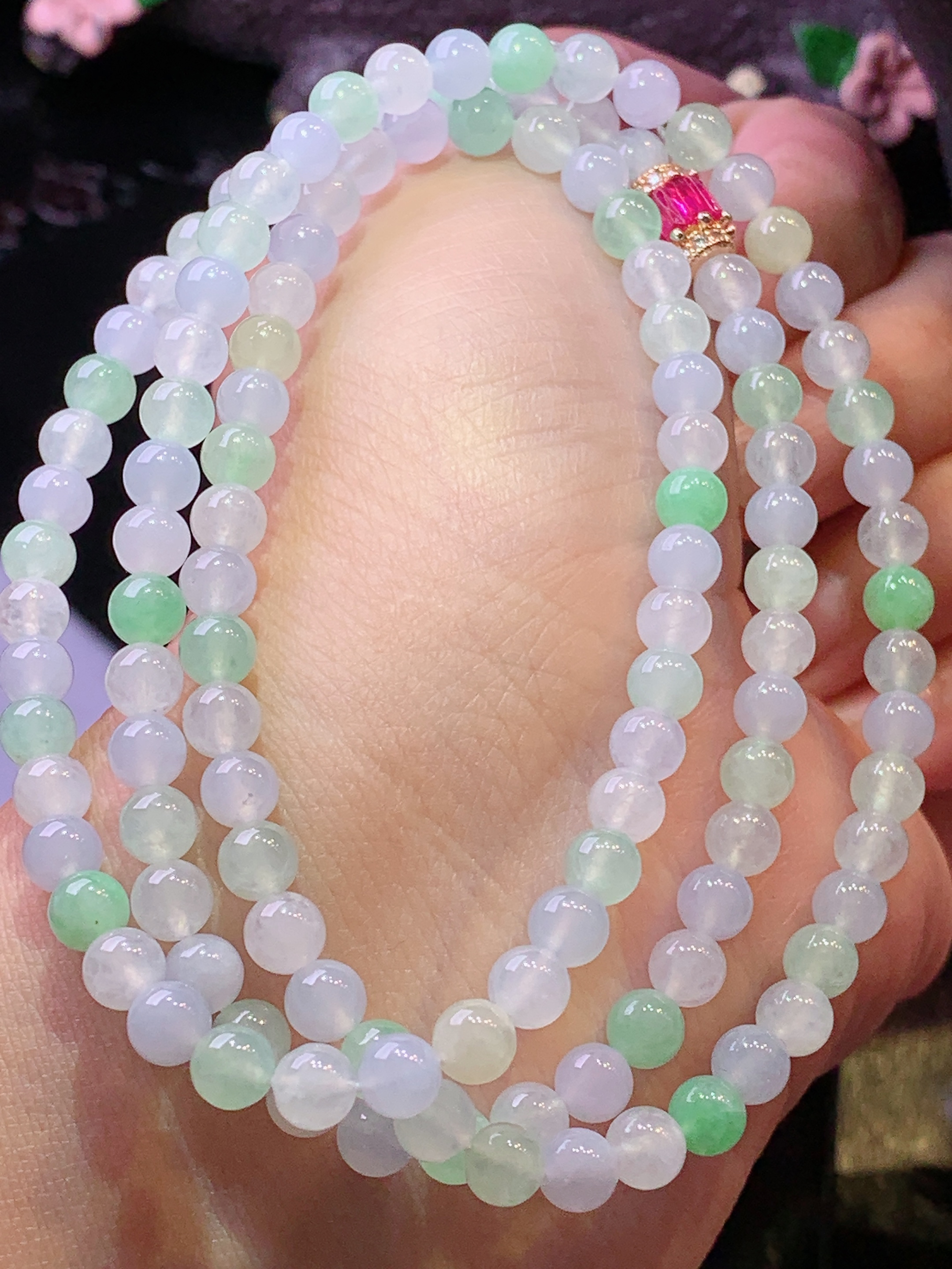 冰种绿圆珠项链 玉质细腻 色泽艳丽清新 整体尺寸4.8