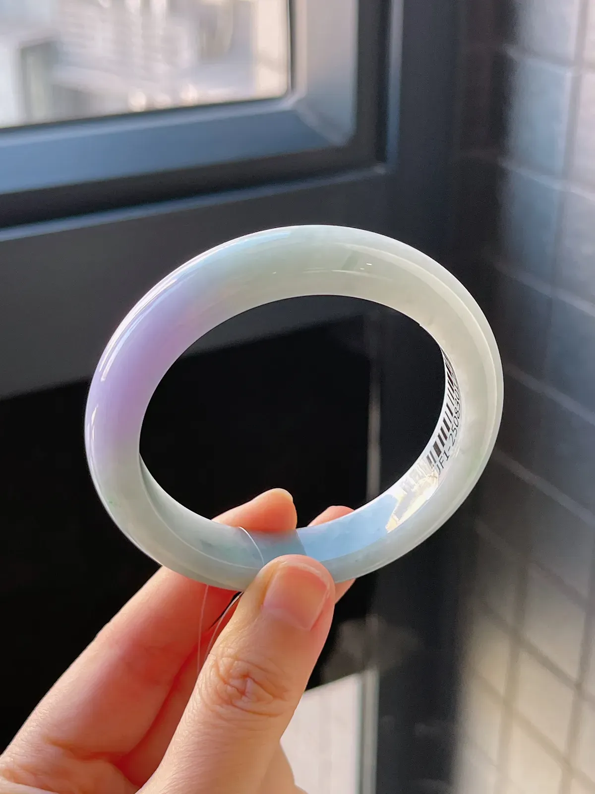 正圈55圈口，翡翠糯化种春带彩手镯