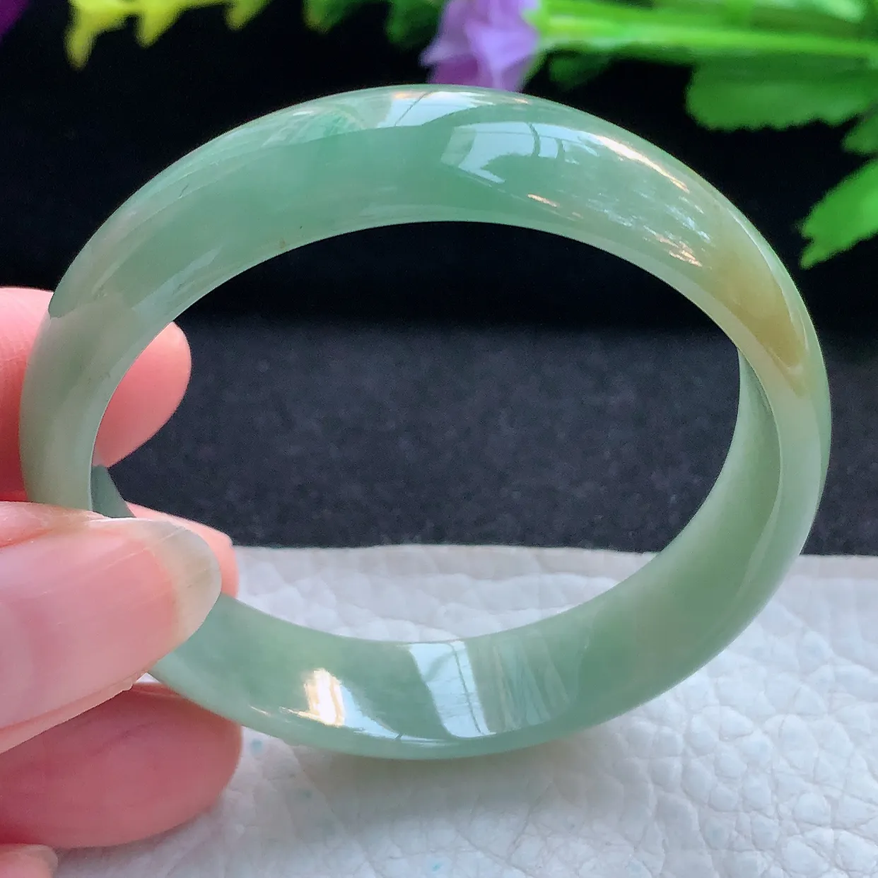 ee实拍56*49*12.3*8.2贵妃镯 天然缅甸翡翠玉手镯双彩蛋形宽边玉手环