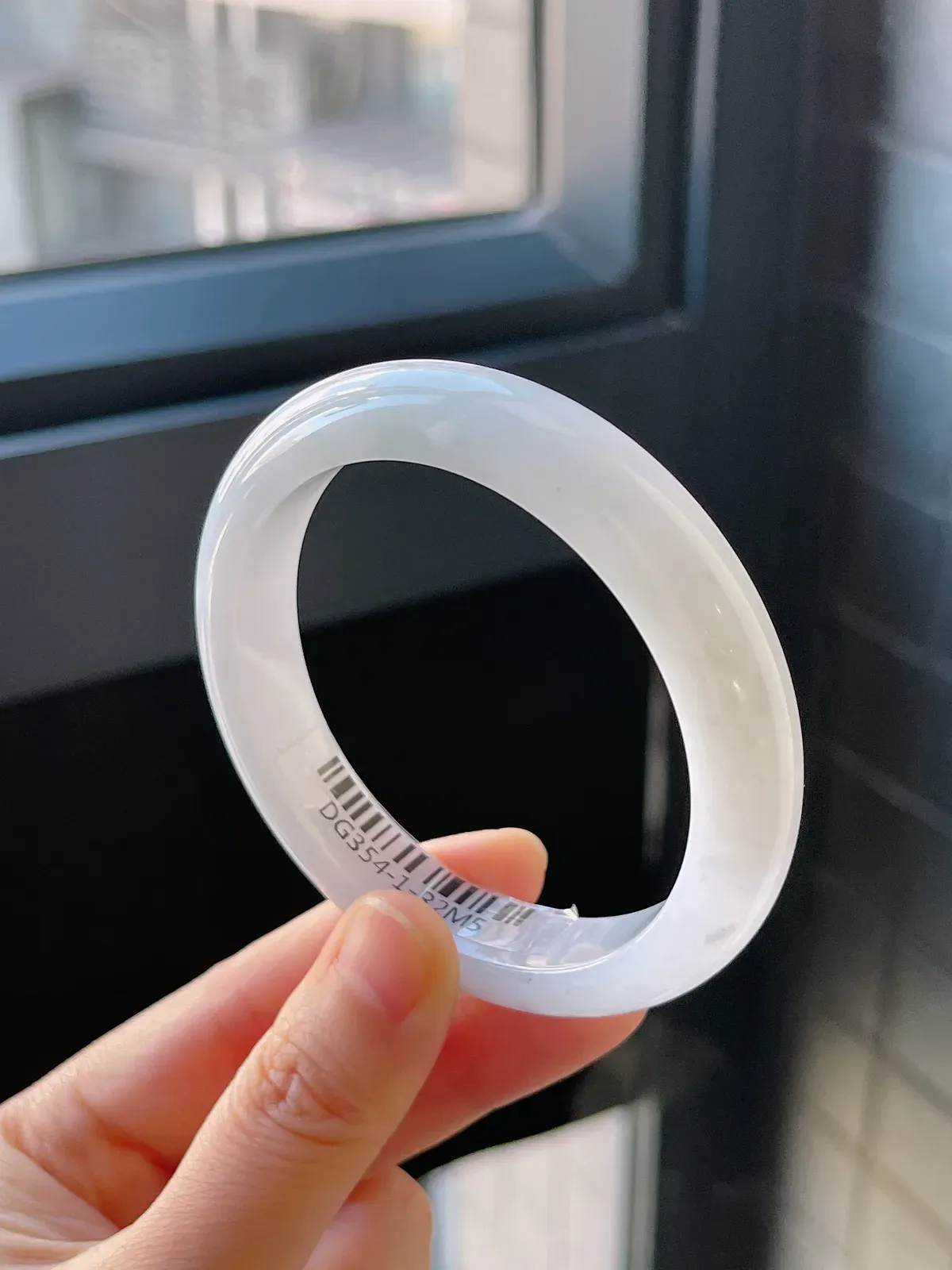 正圈56圈口，翡翠糯化种白色手镯