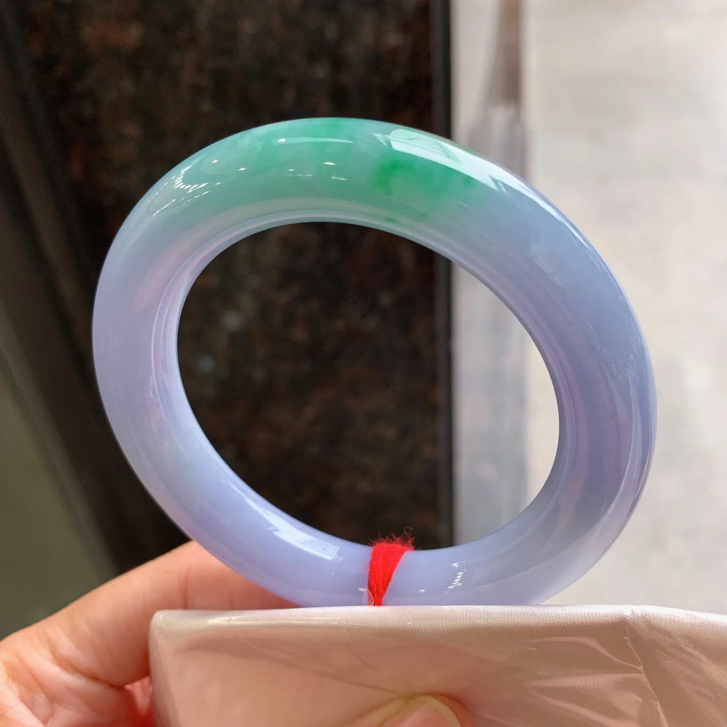 圆条春彩 无瑕 尺寸：55.5/11.9  色浓