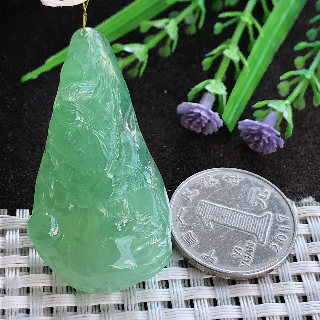 实拍A货翡翠49/25/11.7老坑冰胶果冻冰晴满绿甜绿龙牌吊坠翡翠龙头