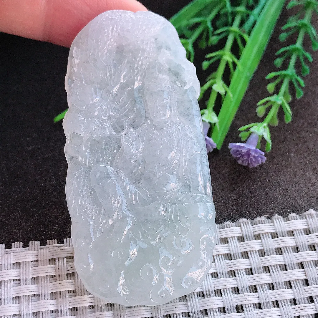 实拍A货翡翠68/33/6老坑秀气冰透御龙观音吊坠翡翠玉观音挂件