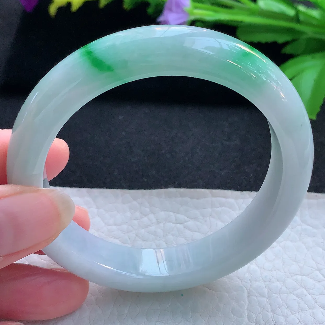 nr实拍57*13*8.6平安镯 天然缅甸翡翠玉手镯白底青宽边玉手环