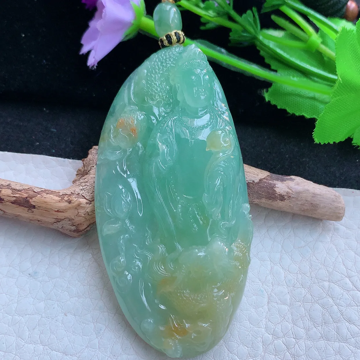 yl收藏款76.6*38*14.5缅甸翡翠精雕冰黄加绿御龙观音玉挂件