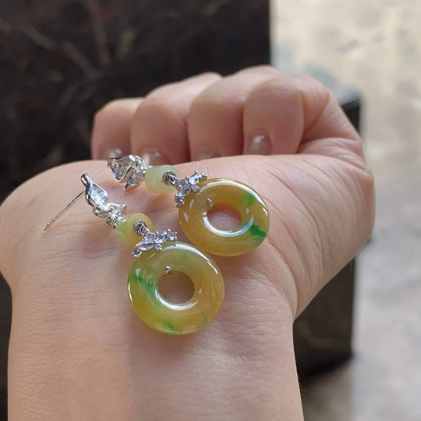 黄加绿子母扣耳坠