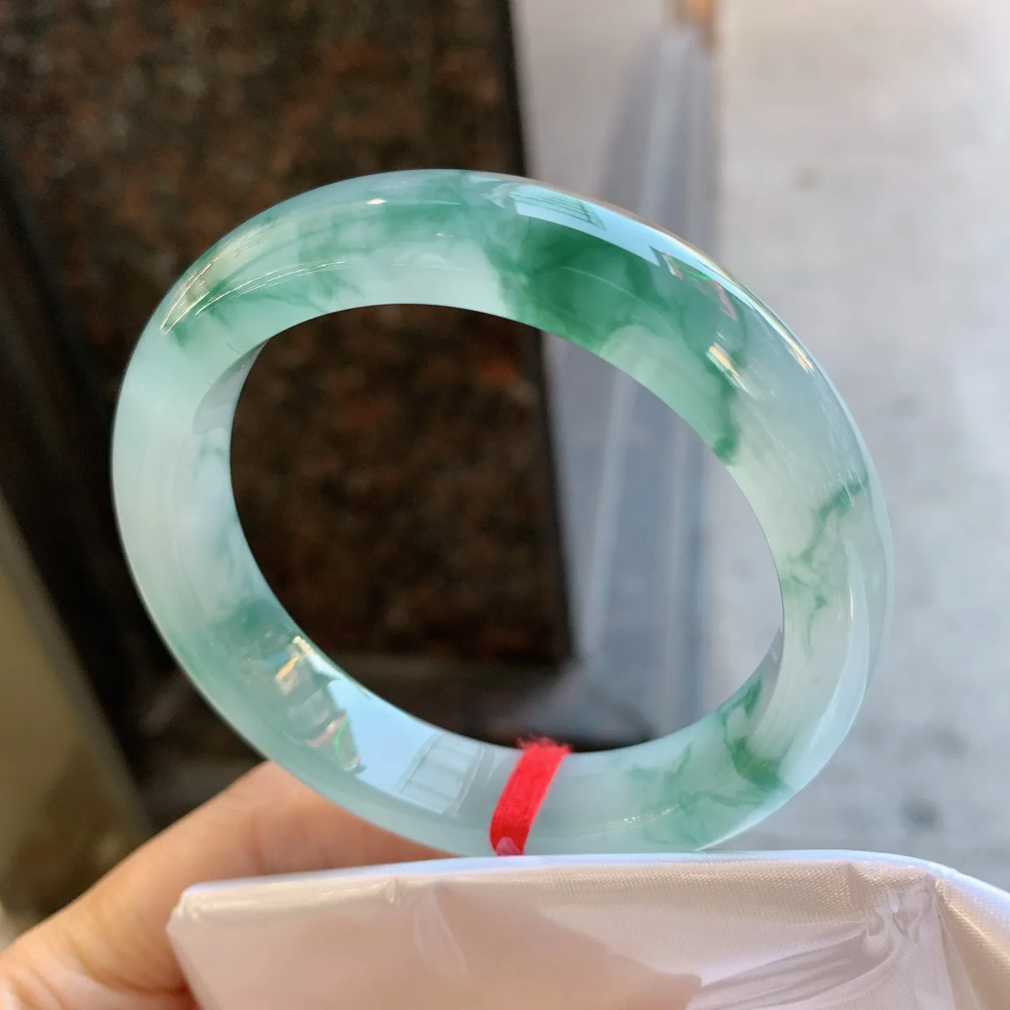 正圈冰飘花 无瑕 尺寸：56/12.2/8.8  冰润