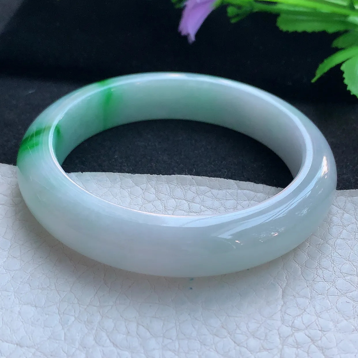 nr实拍57*13*8.6平安镯 天然缅甸翡翠玉手镯白底青宽边玉手环