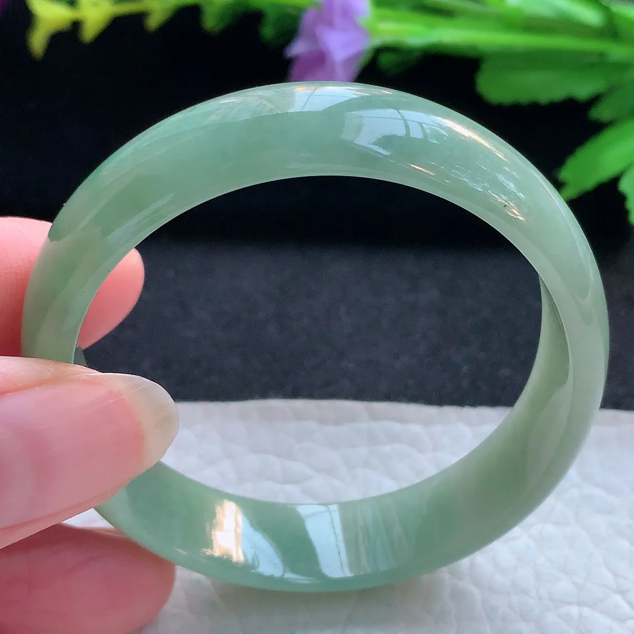 ee实拍56*49*12.3*8.2贵妃镯 天然缅甸翡翠玉手镯双彩蛋形宽边玉手环