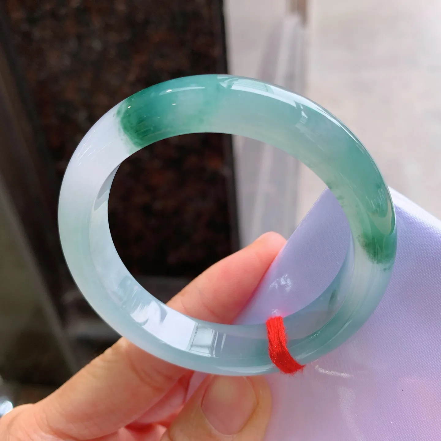 正圈冰飘花 无瑕 尺寸：52.5/11.9/8.3 冰润