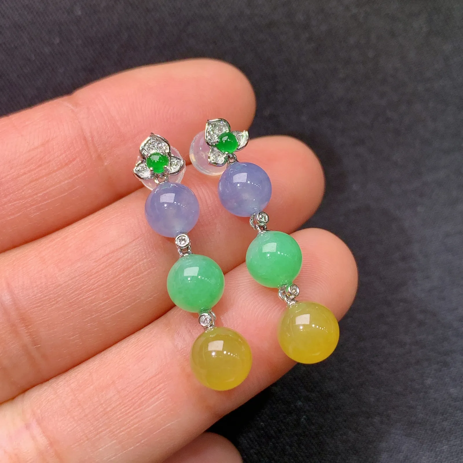 冰种三彩圆珠耳坠，18k金镶嵌，简约时尚，冰润鲜艳，种水足，Ax 直径6.3