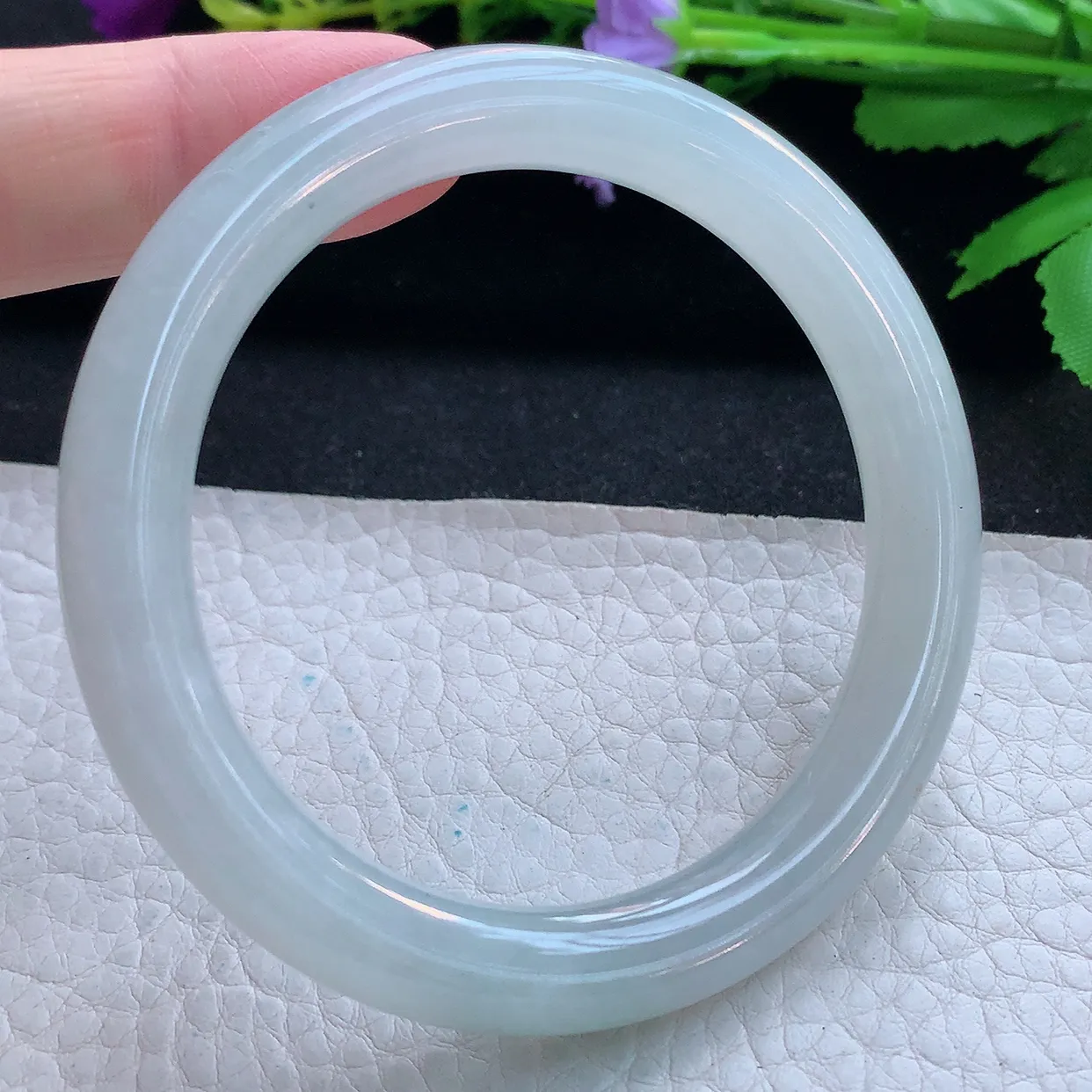 n实拍54.5*8.8美人镯 天然缅甸翡翠玉手镯冰纯秀气圆条叮当镯