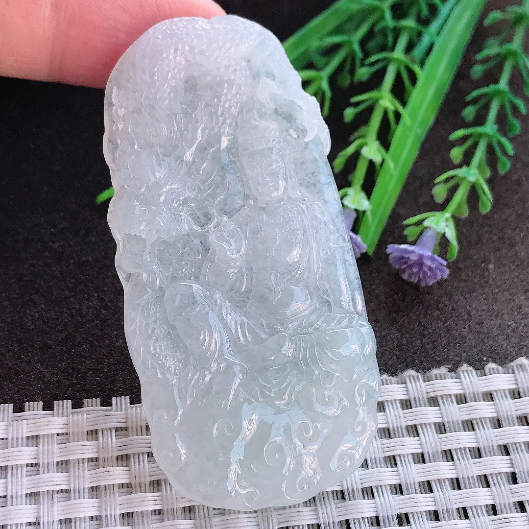 实拍A货翡翠68/33/6老坑秀气冰透御龙观音吊坠翡翠玉观音挂件