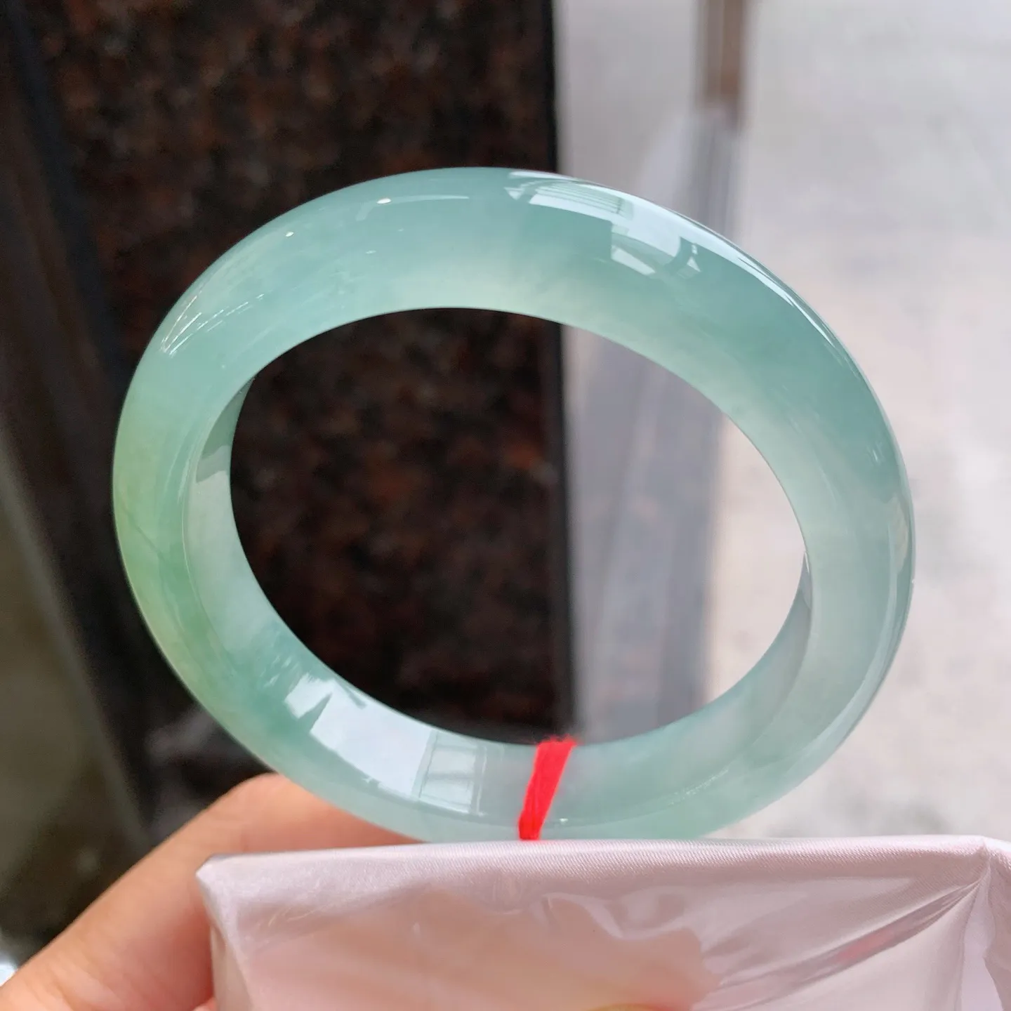 正圈冰黄翡 无瑕 尺寸：57/12.3/9  冰润