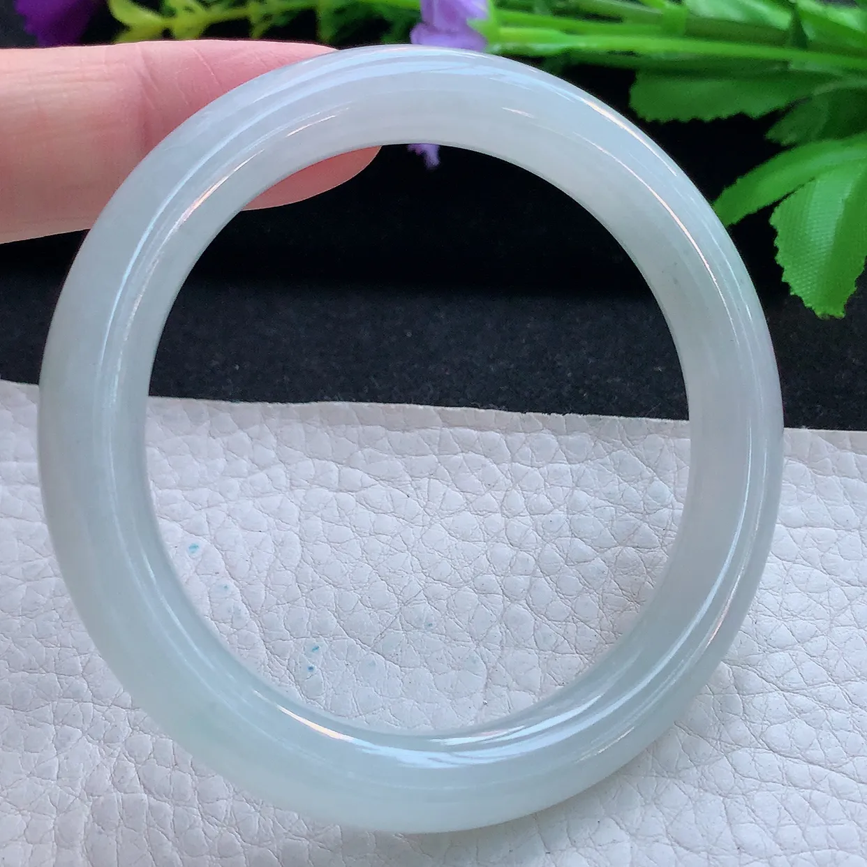 n实拍54.5*8.8美人镯 天然缅甸翡翠玉手镯冰纯秀气圆条叮当镯