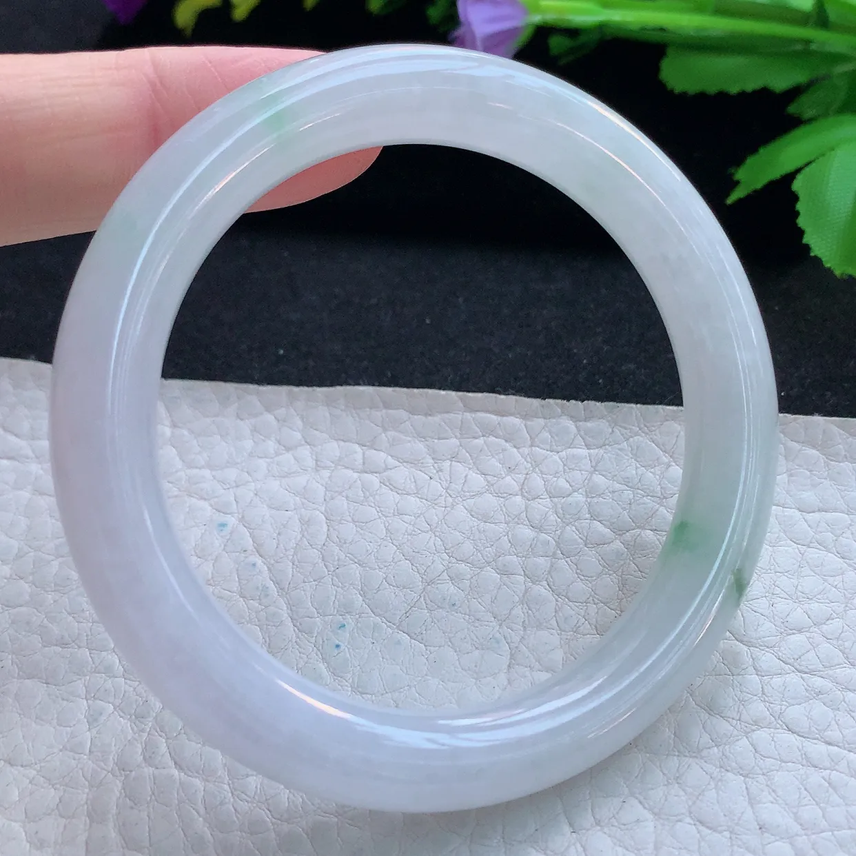 n实拍53.5*9.5*8.8美人镯 天然缅甸翡翠玉手镯飘清爽圆条叮当镯