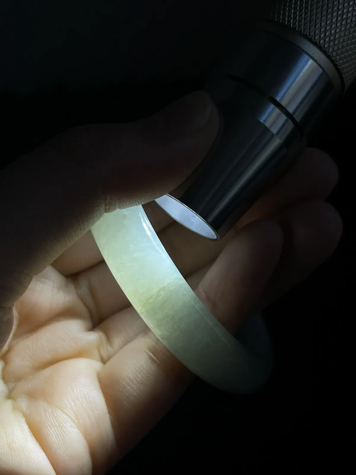 贵妃镯54.6圈口，翡翠手镯