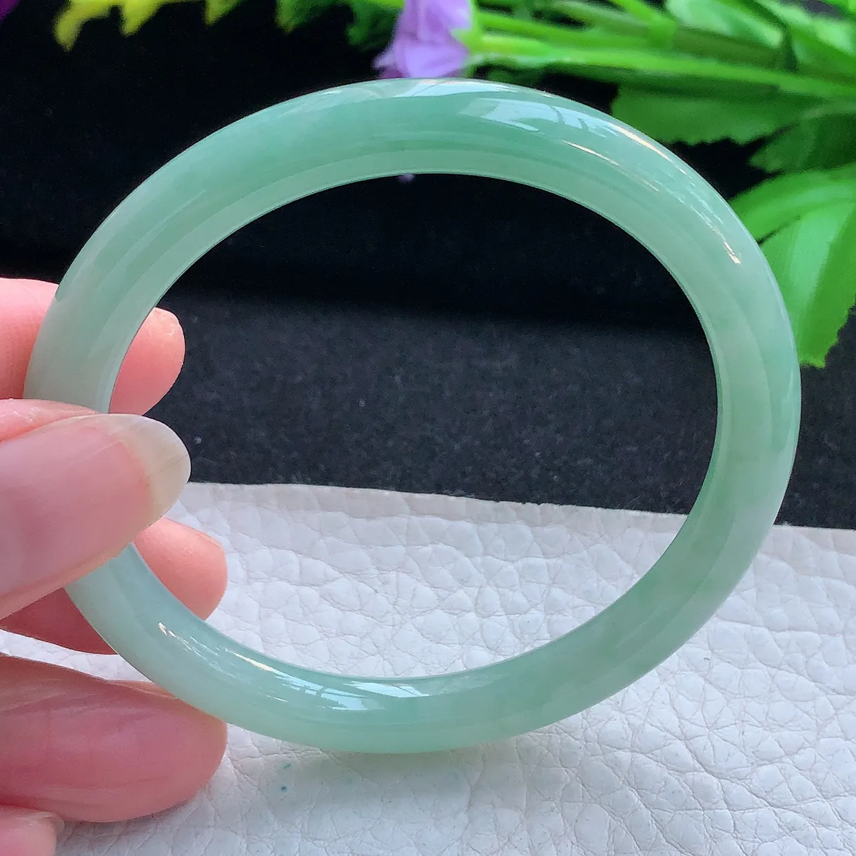 n实拍54*7*7.2美人镯 天然缅甸翡翠玉手镯晴绿秀气圆条叮当镯