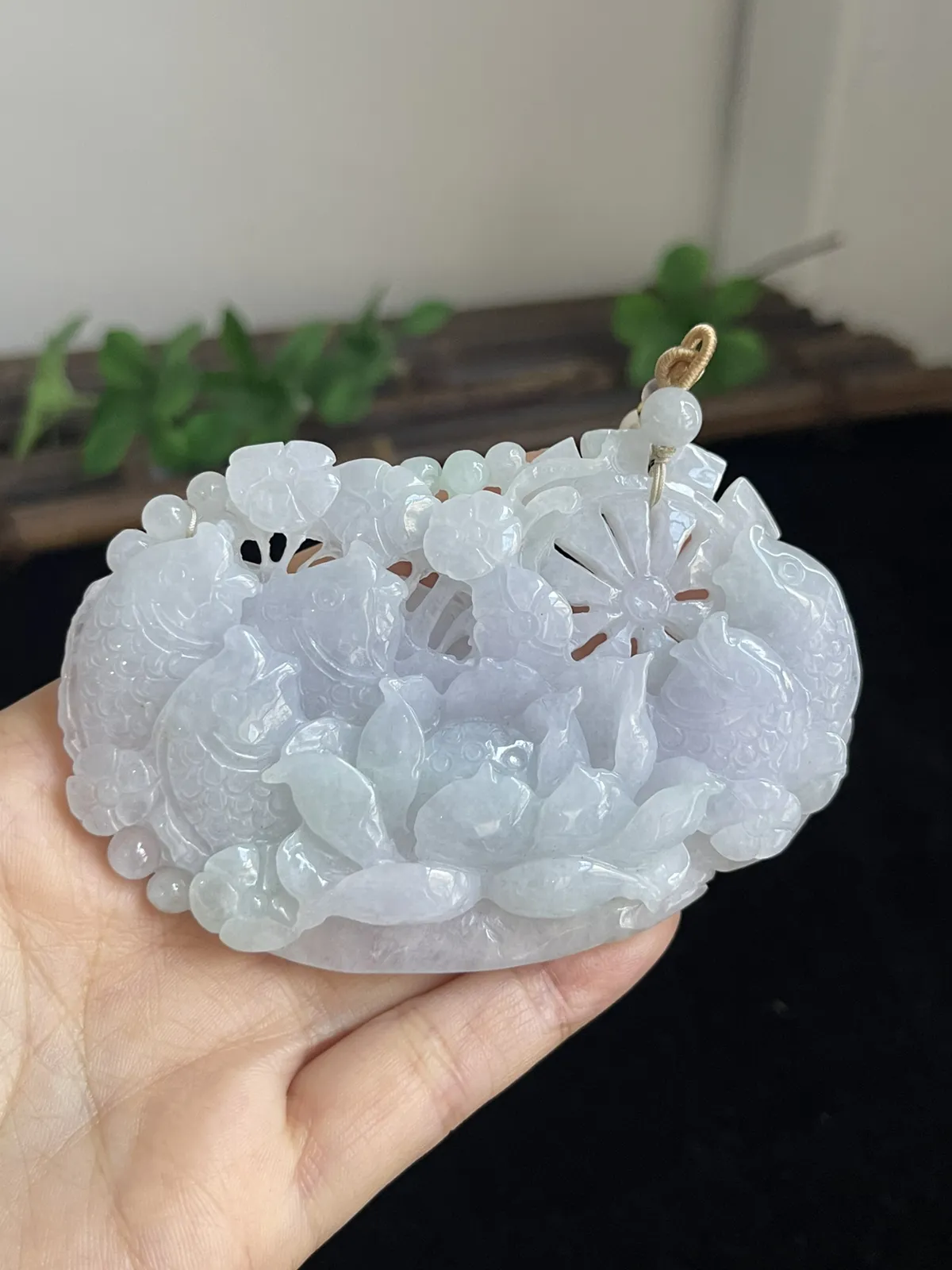 翡翠花件，配珠未测