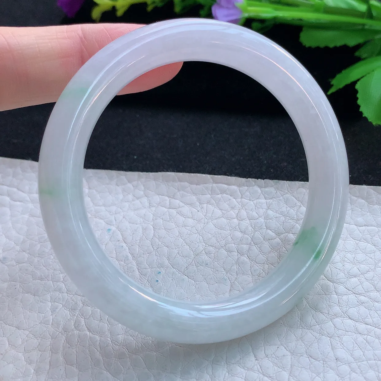 n实拍53.5*9.5*8.8美人镯 天然缅甸翡翠玉手镯飘清爽圆条叮当镯