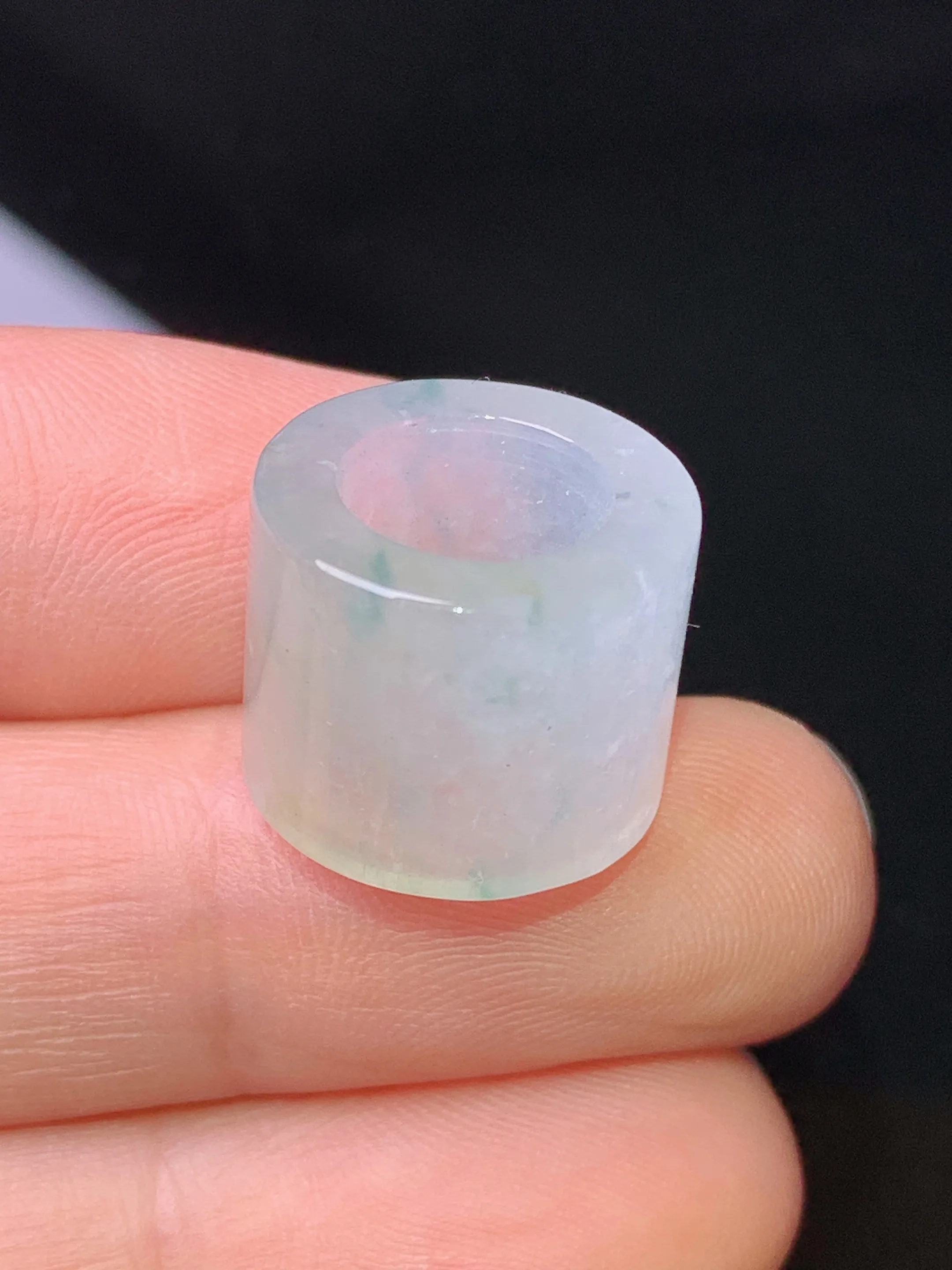 冰种路路通吊坠 玉质细腻 色泽艳丽清新 整体尺寸15*12